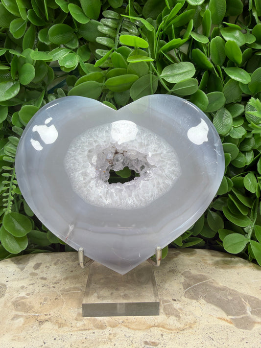 Druzy Agate Heart 558g