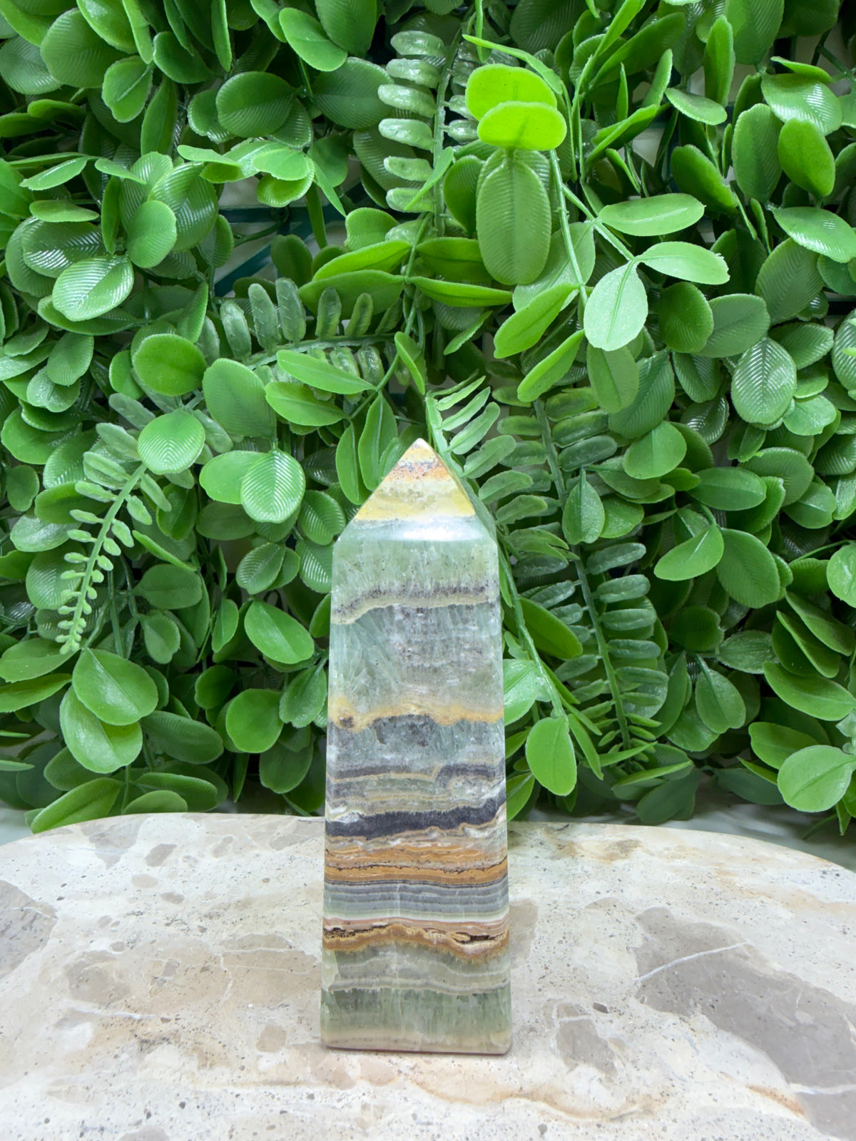 Emerald Kiwi Calcite Tower 308g