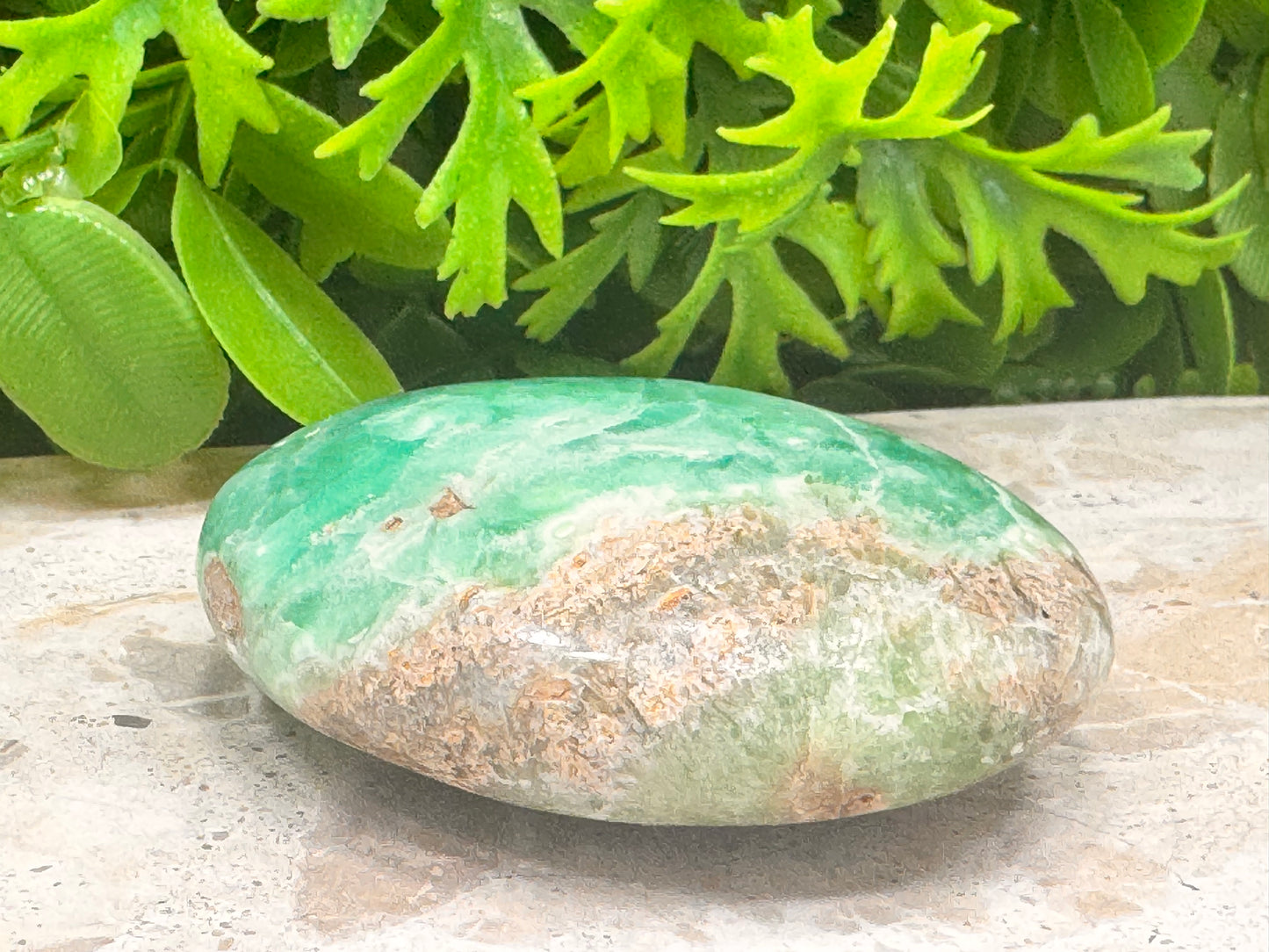 Smithsonite Palm Stone 129g