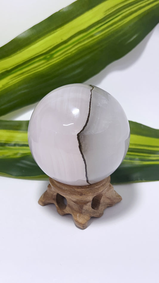 Smoky Pink Mangano Sphere 322g