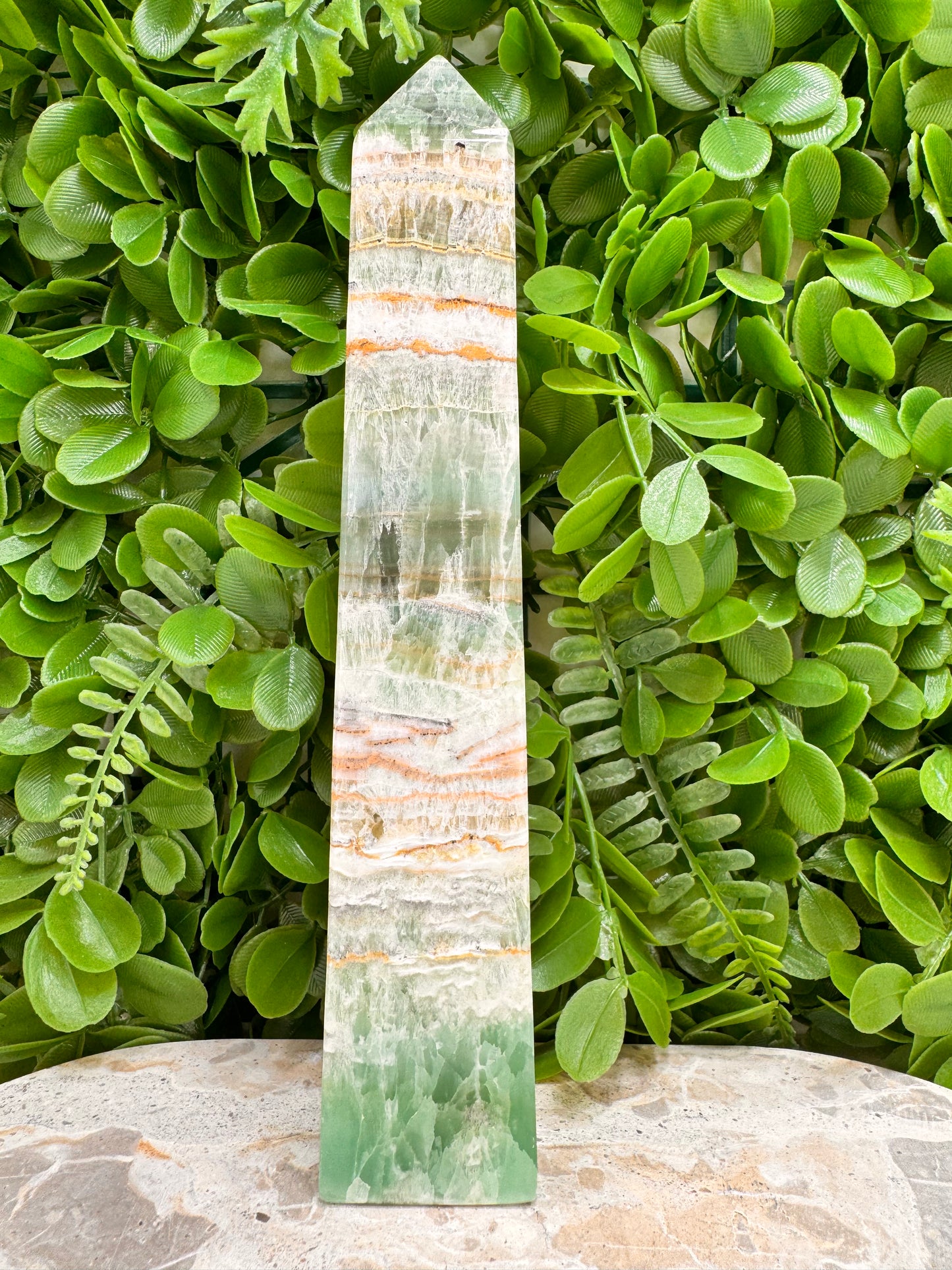 Emerald Kiwi Calcite Tower 844g