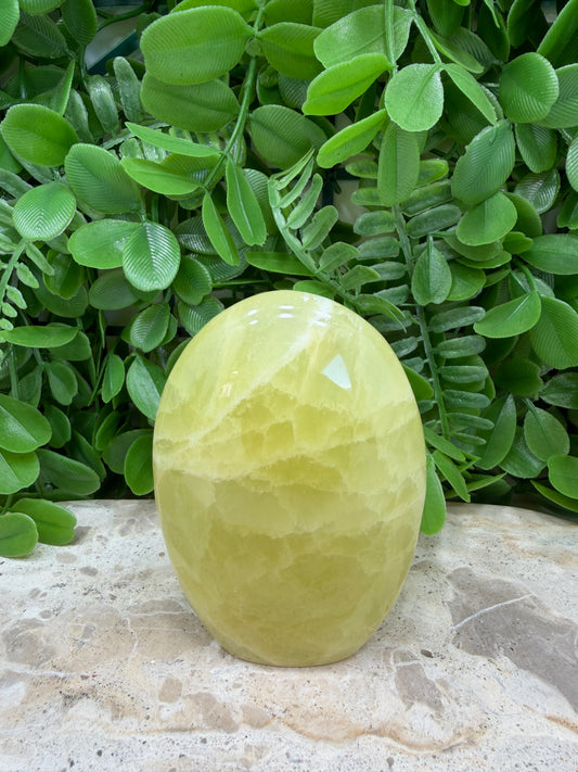 Standing Lemon Calcite Freeform 406g