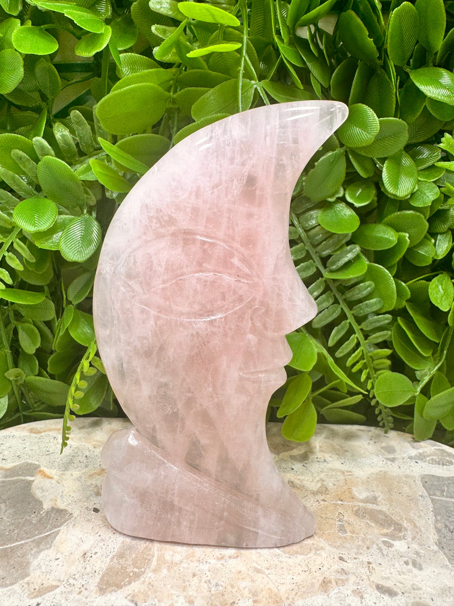 Rose Quartz Moon 348g