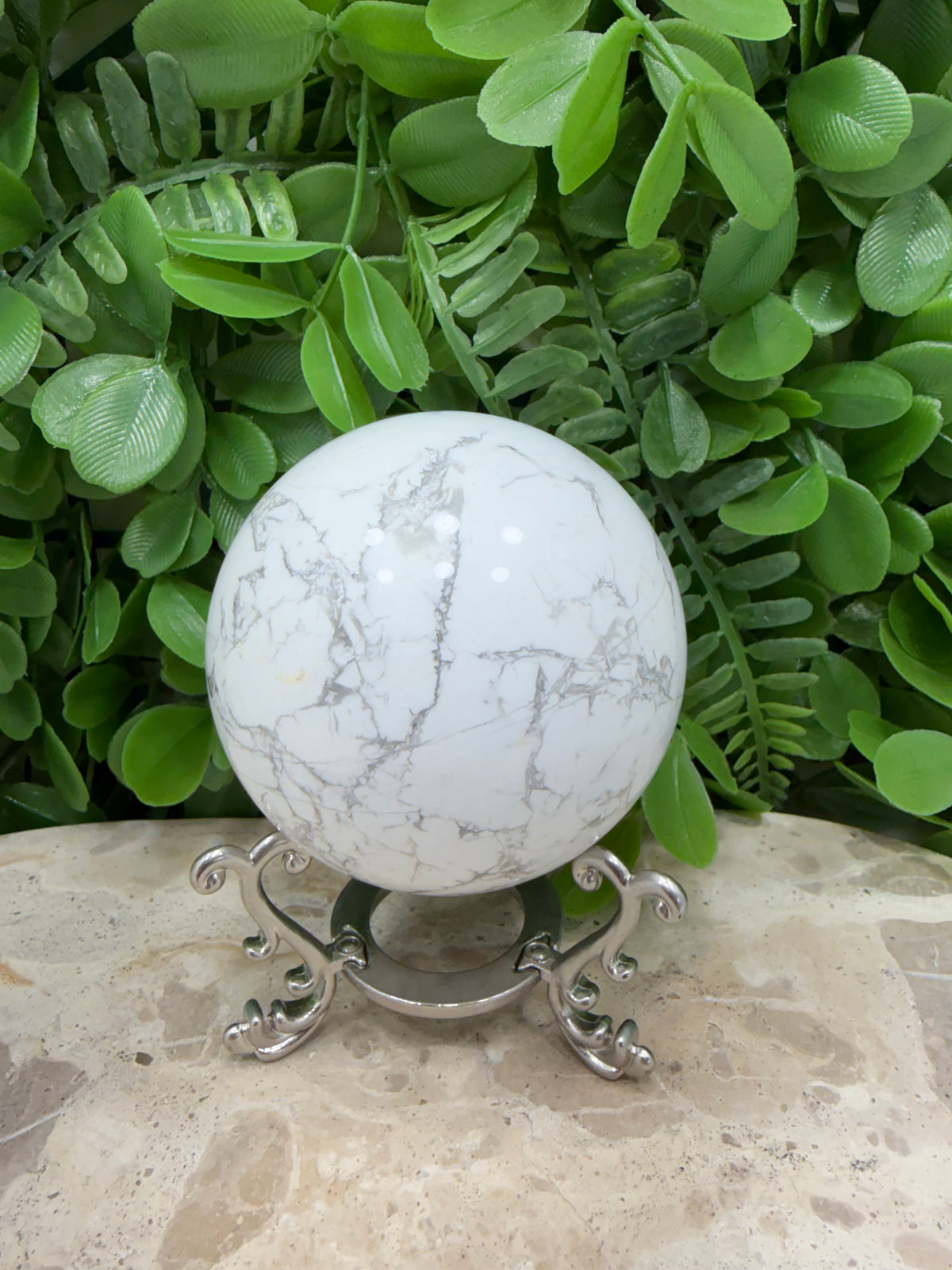 Howlite Sphere | Calm • Patience • Balance