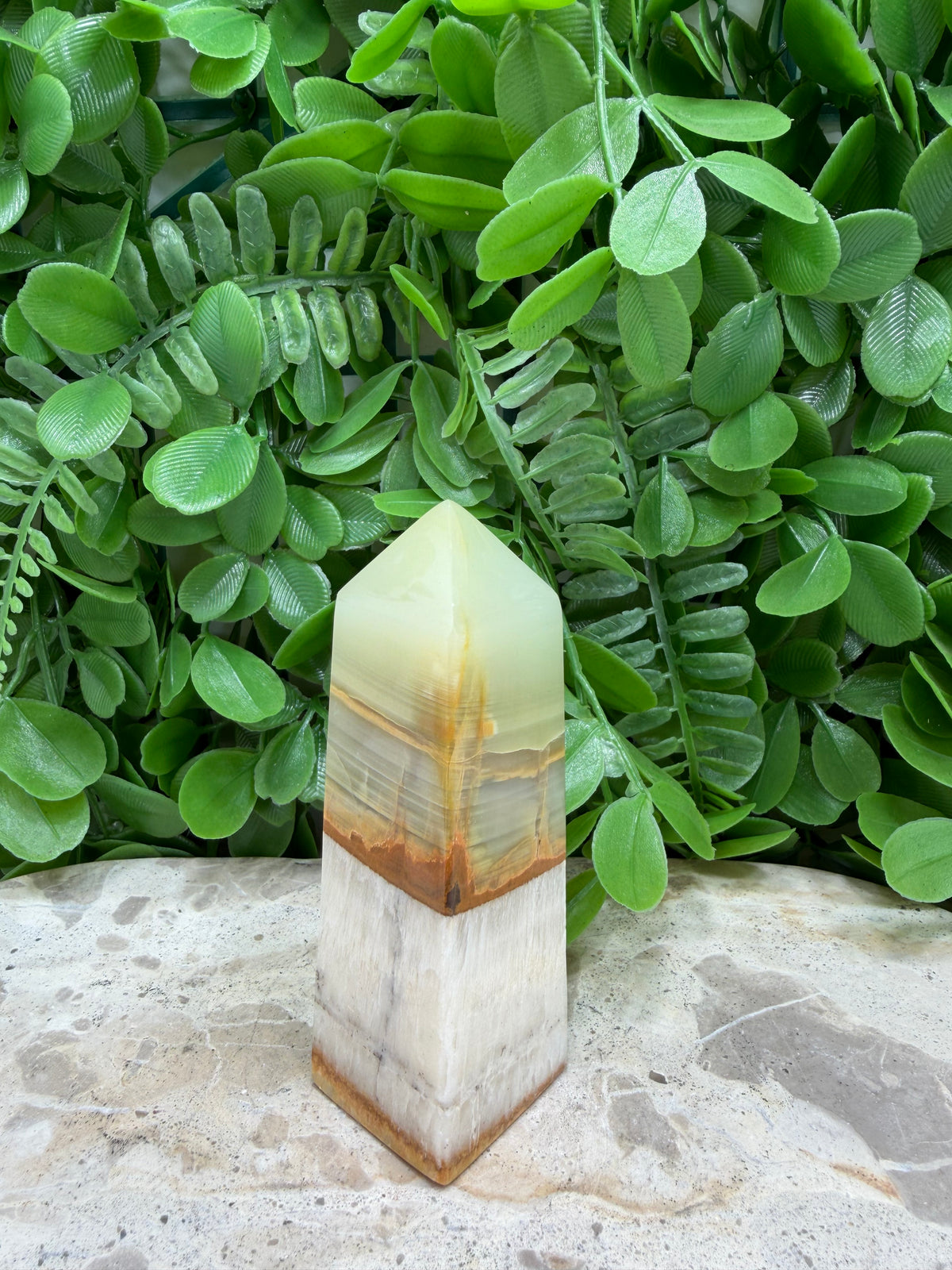 Green Onyx with White Calcite Tower 204g