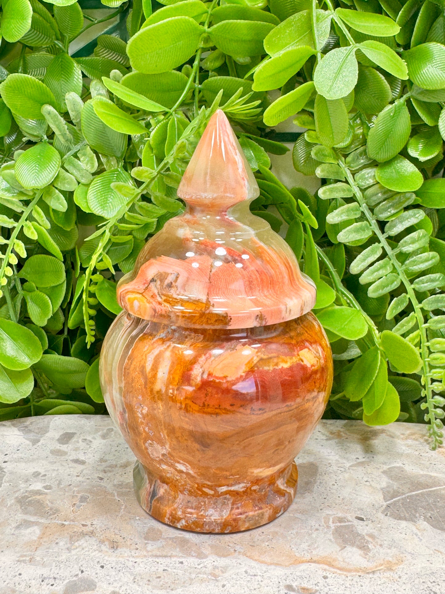 Green Banded Onyx Urn 446g