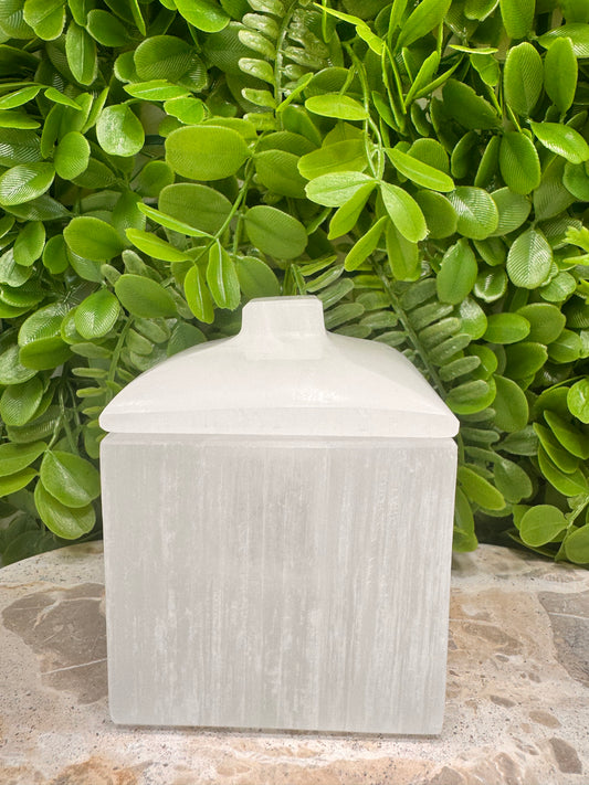Selenite Box with Lid Approx 1050g