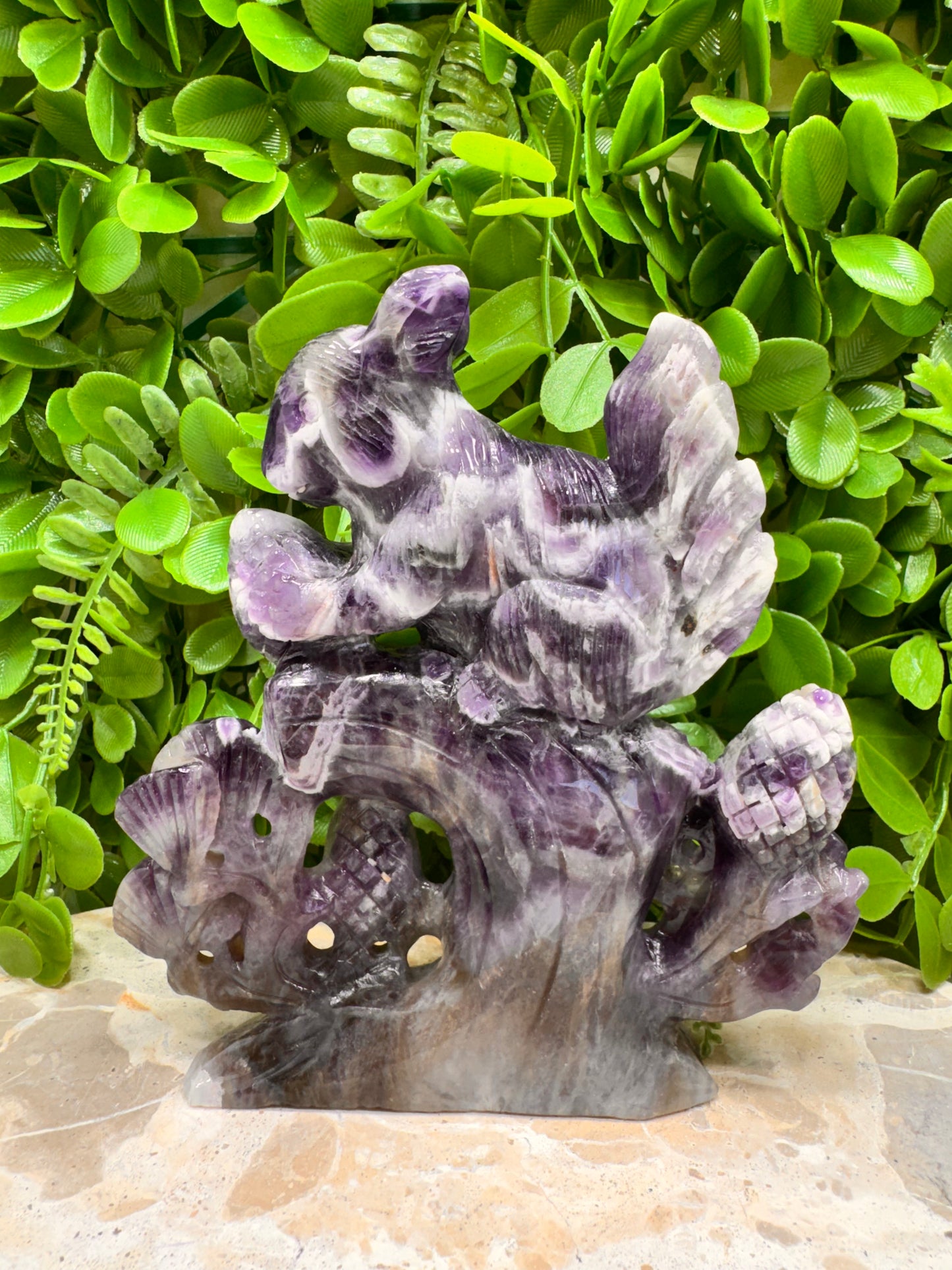 Chevron Amethyst Squirrel 608g