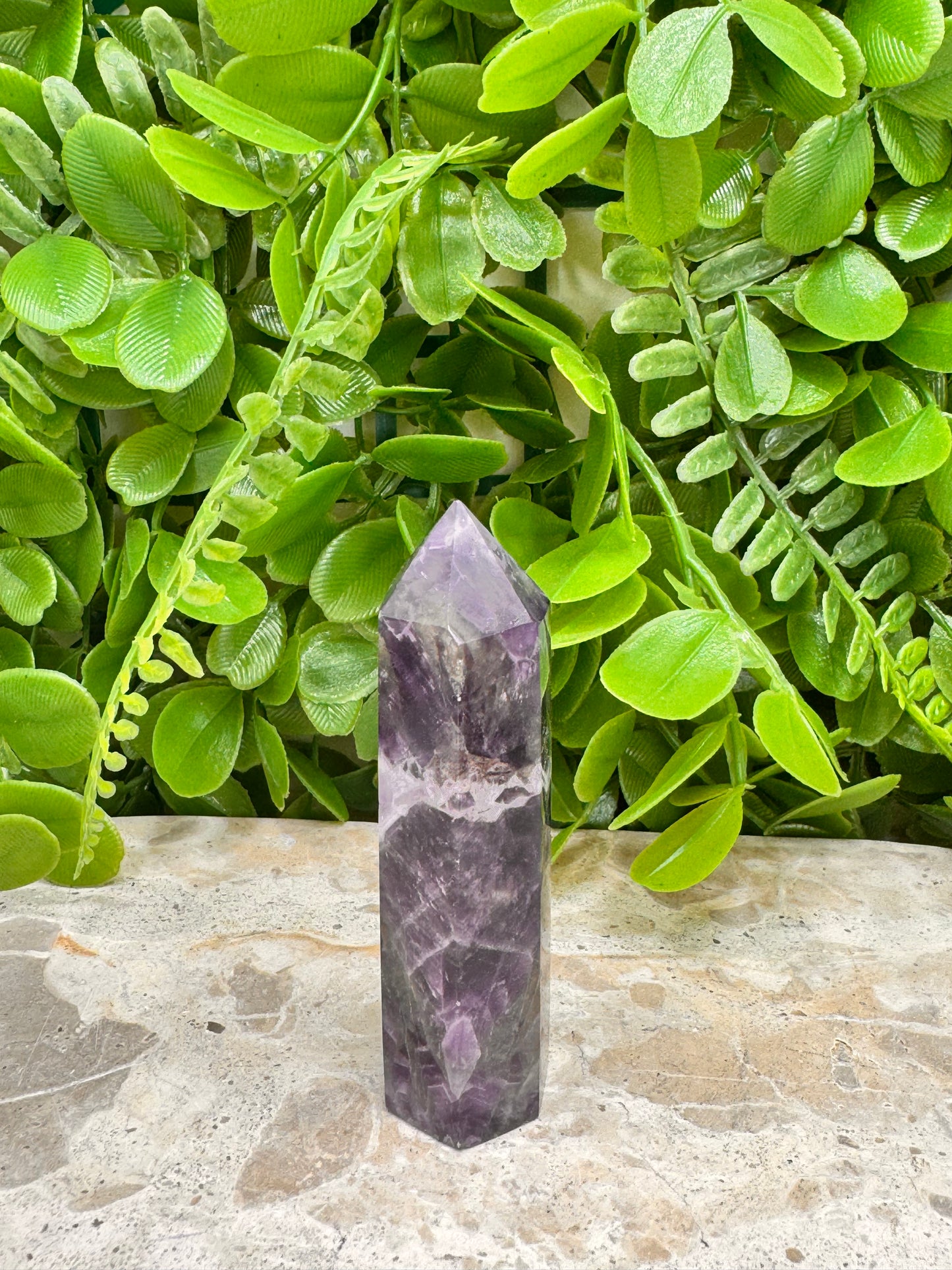 Chevron Amethyst Point 76g