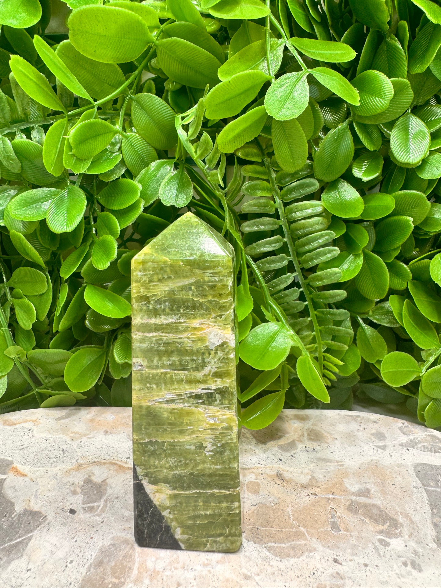Tremolite Tower 220g