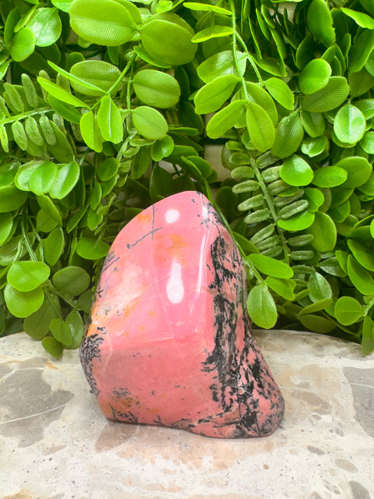 Rhodonite Freeeform 730g