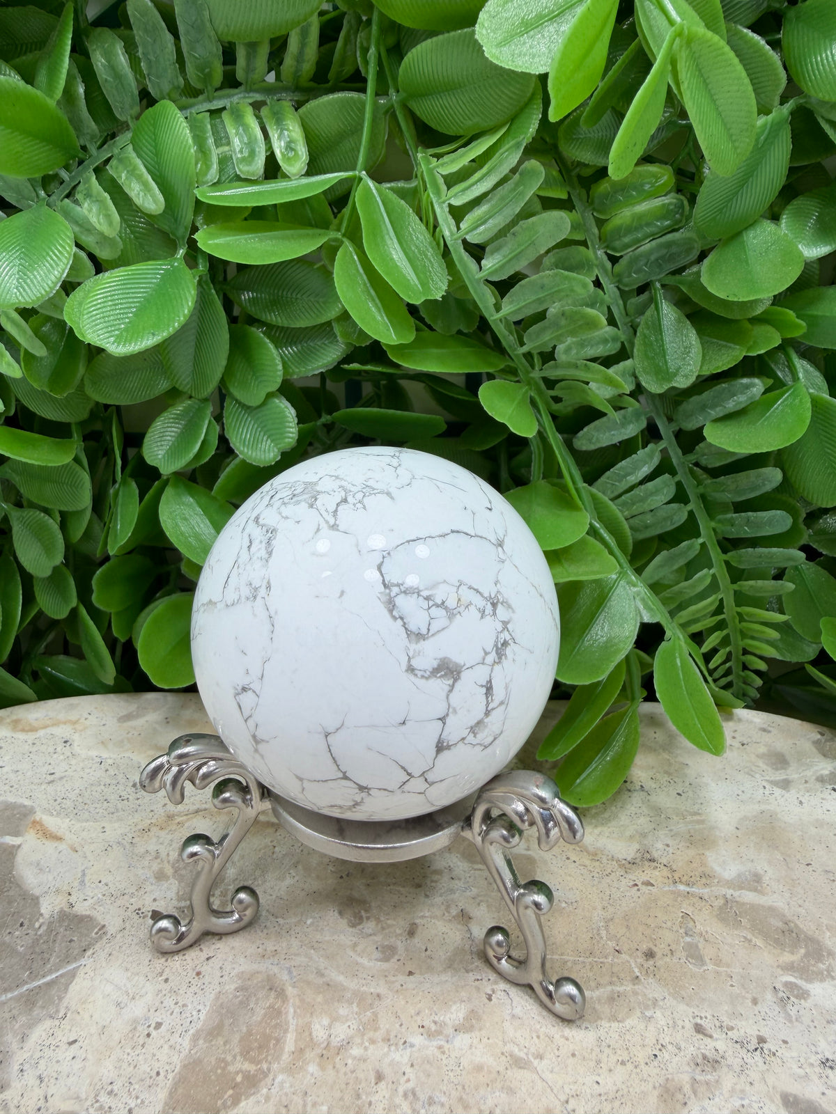 Howlite Sphere | Calm • Patience • Balance