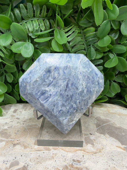 Kyanite Faceted Heart 392g