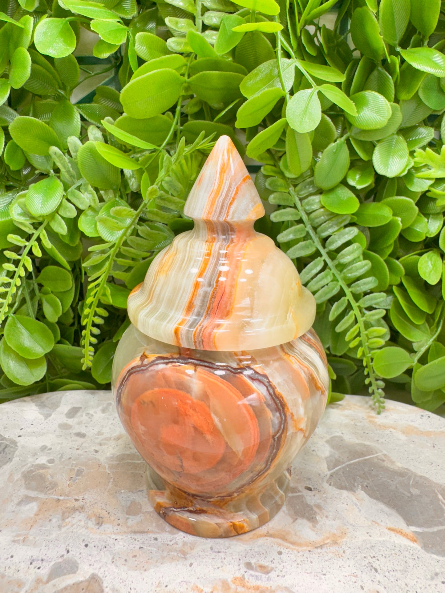 Green Banded Onyx Urn 476g