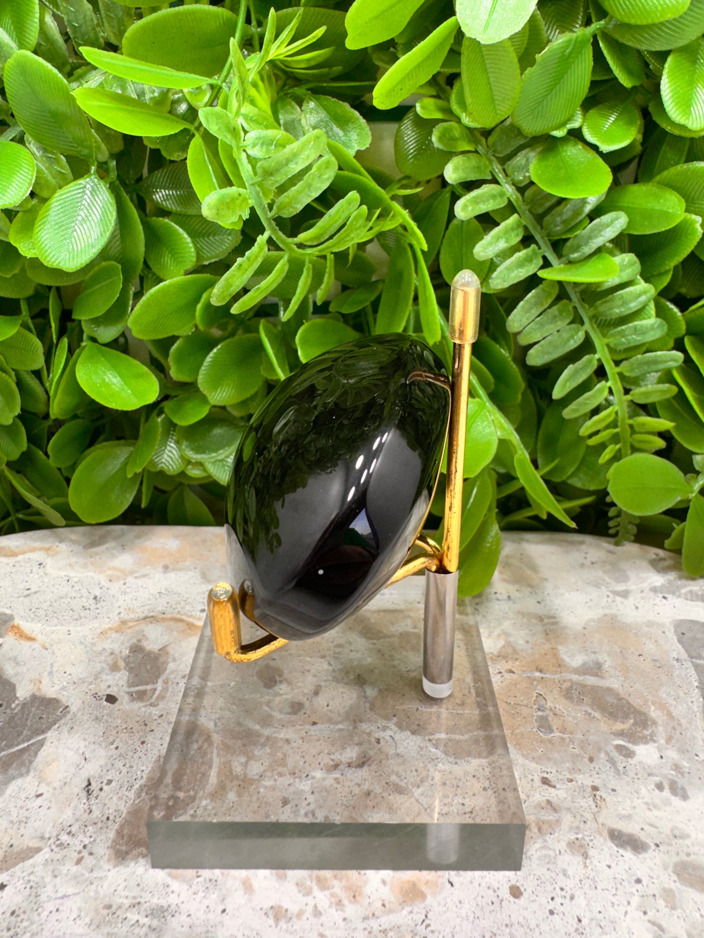 Black Obsidian Palm Stone 136g