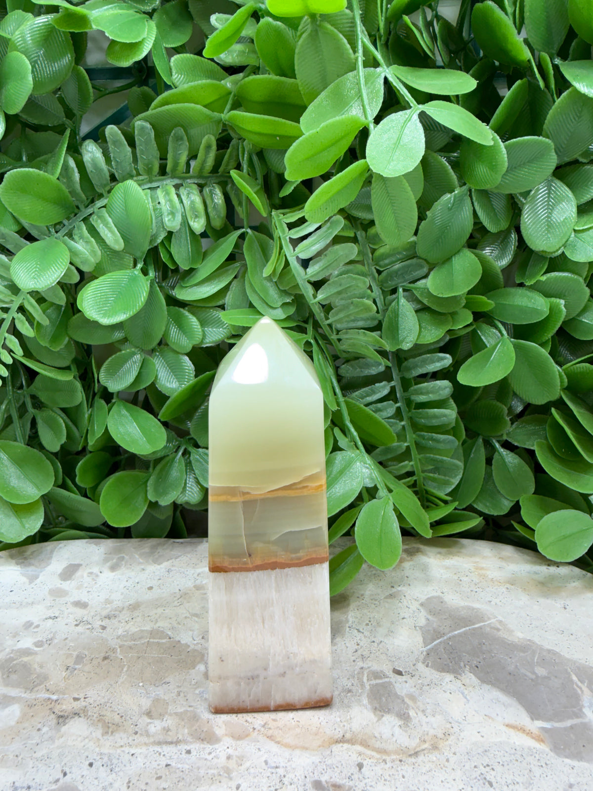 Green Onyx with White Calcite Tower 204g