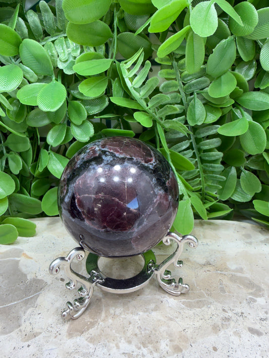 Garnet Sphere 352g