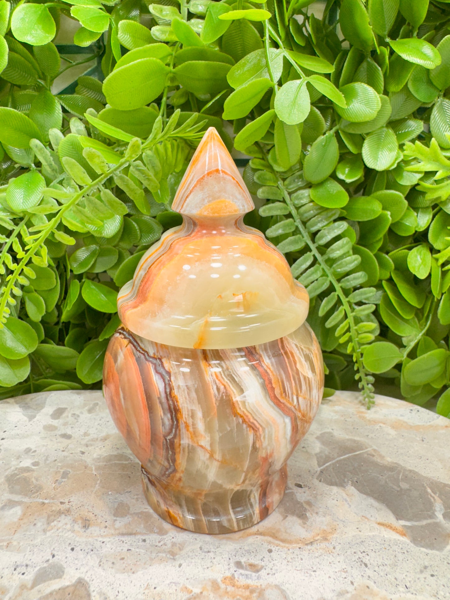 Green Banded Onyx Urn 476g
