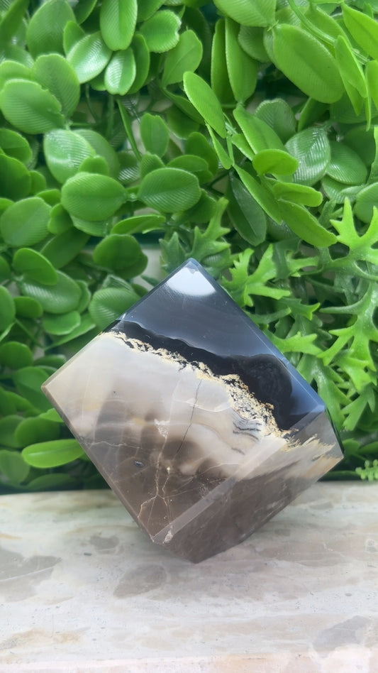 Volcanic Agate Cube 569g