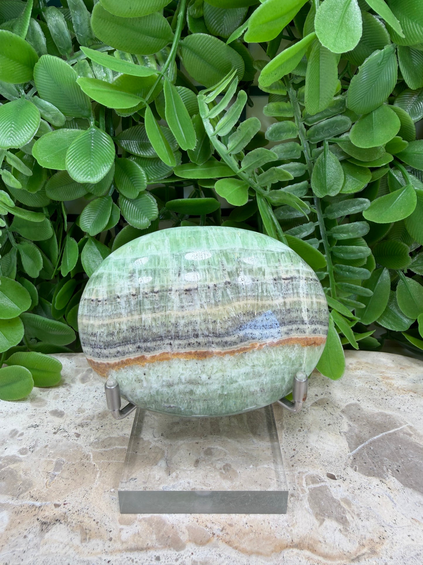 Emerald Kiwi Calcite Palm Stone 168g
