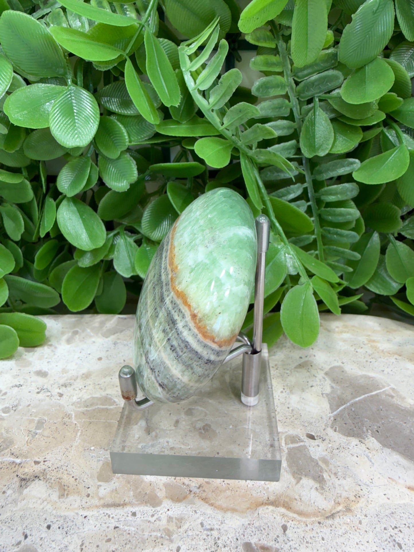 Emerald Kiwi Calcite Palm Stone 168g