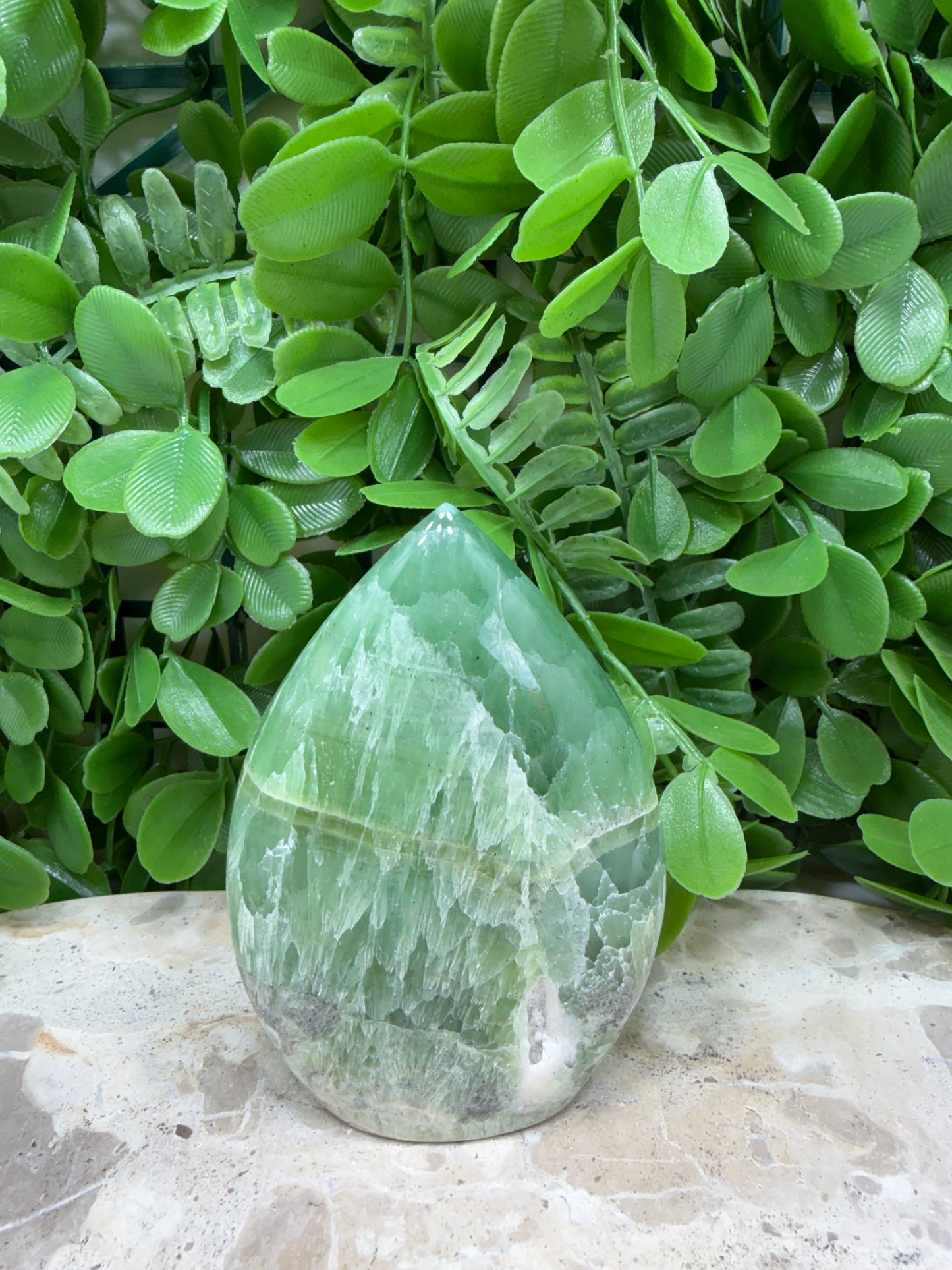 Emerald Kiwi Calcite Flame 266g