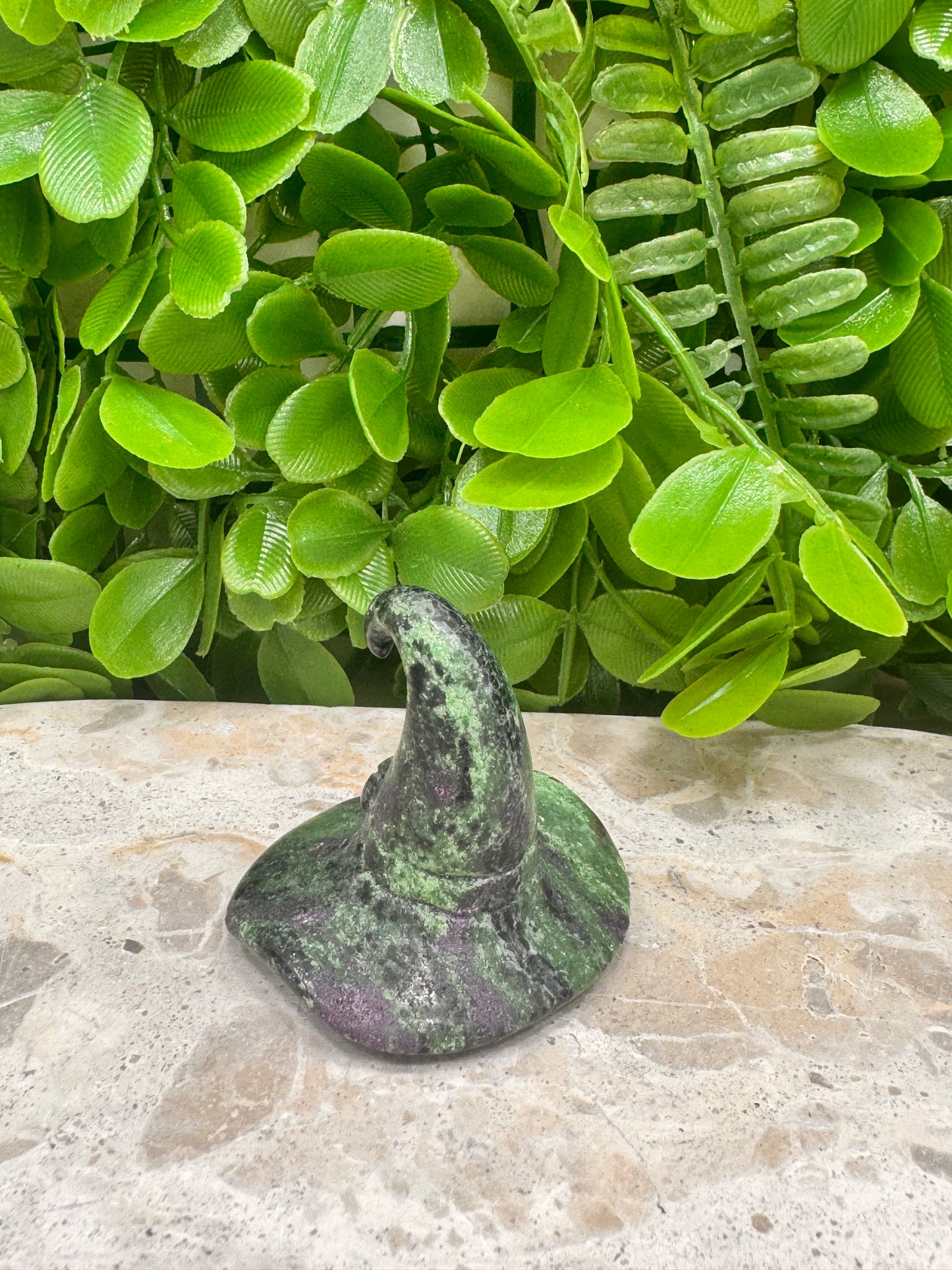 Ruby Zoisite Witches Hat 96g