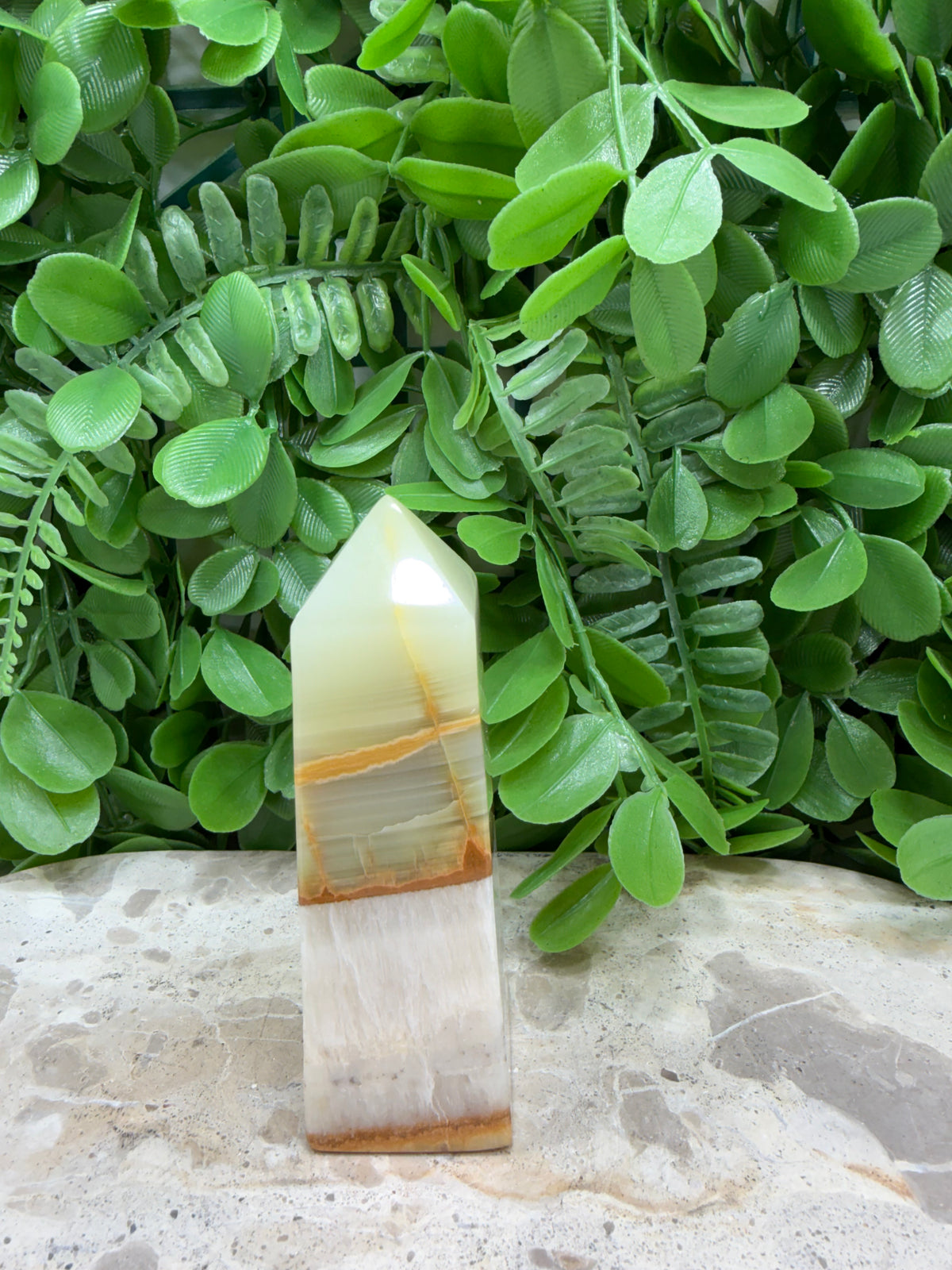 Green Onyx with White Calcite Tower 204g