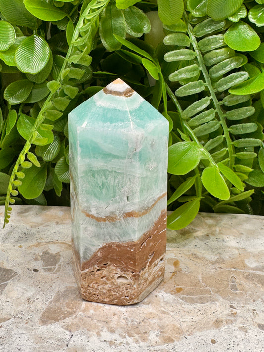 Caribbean Calcite Point 254g