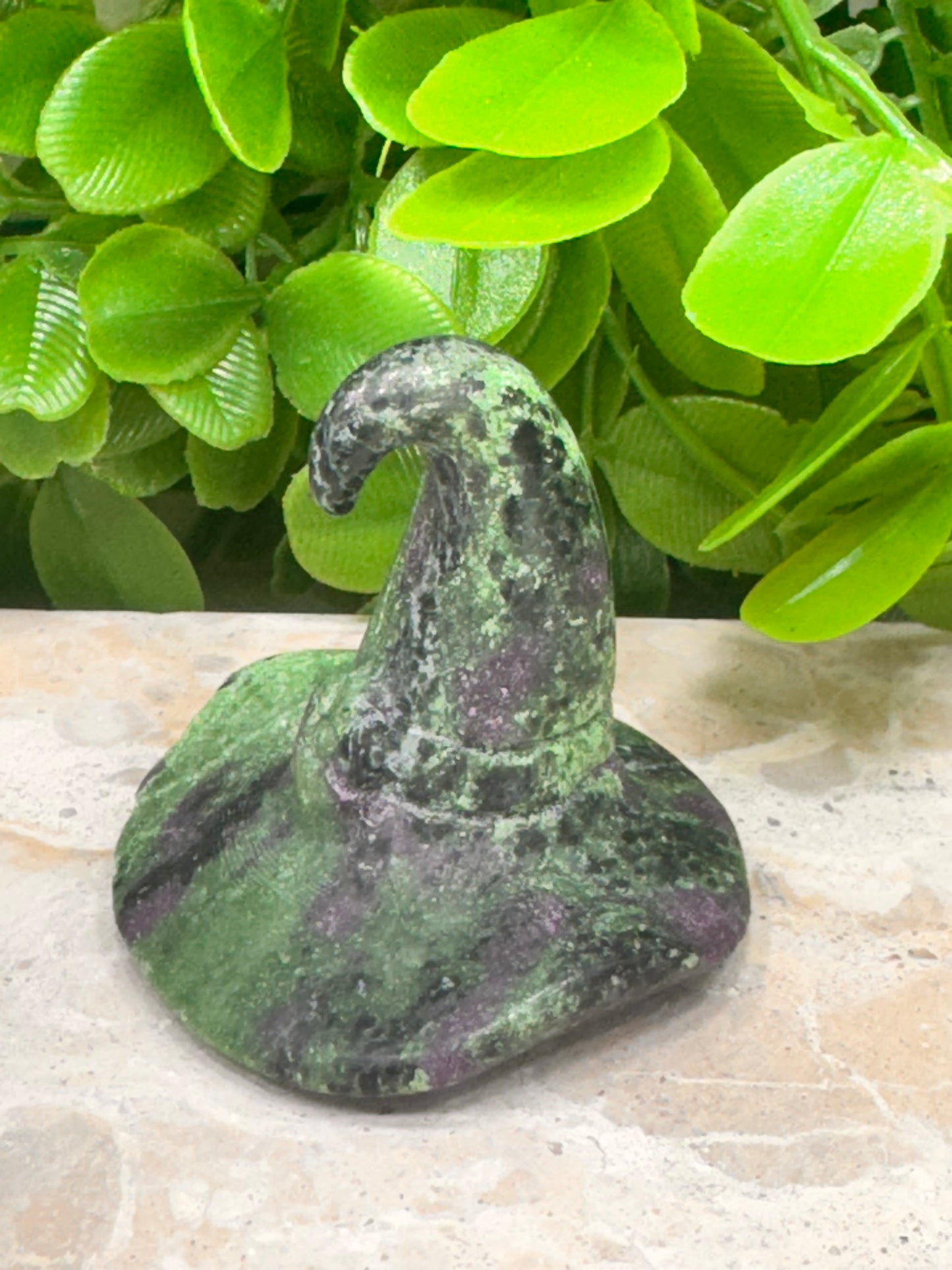 Ruby Zoisite Witches Hat 96g