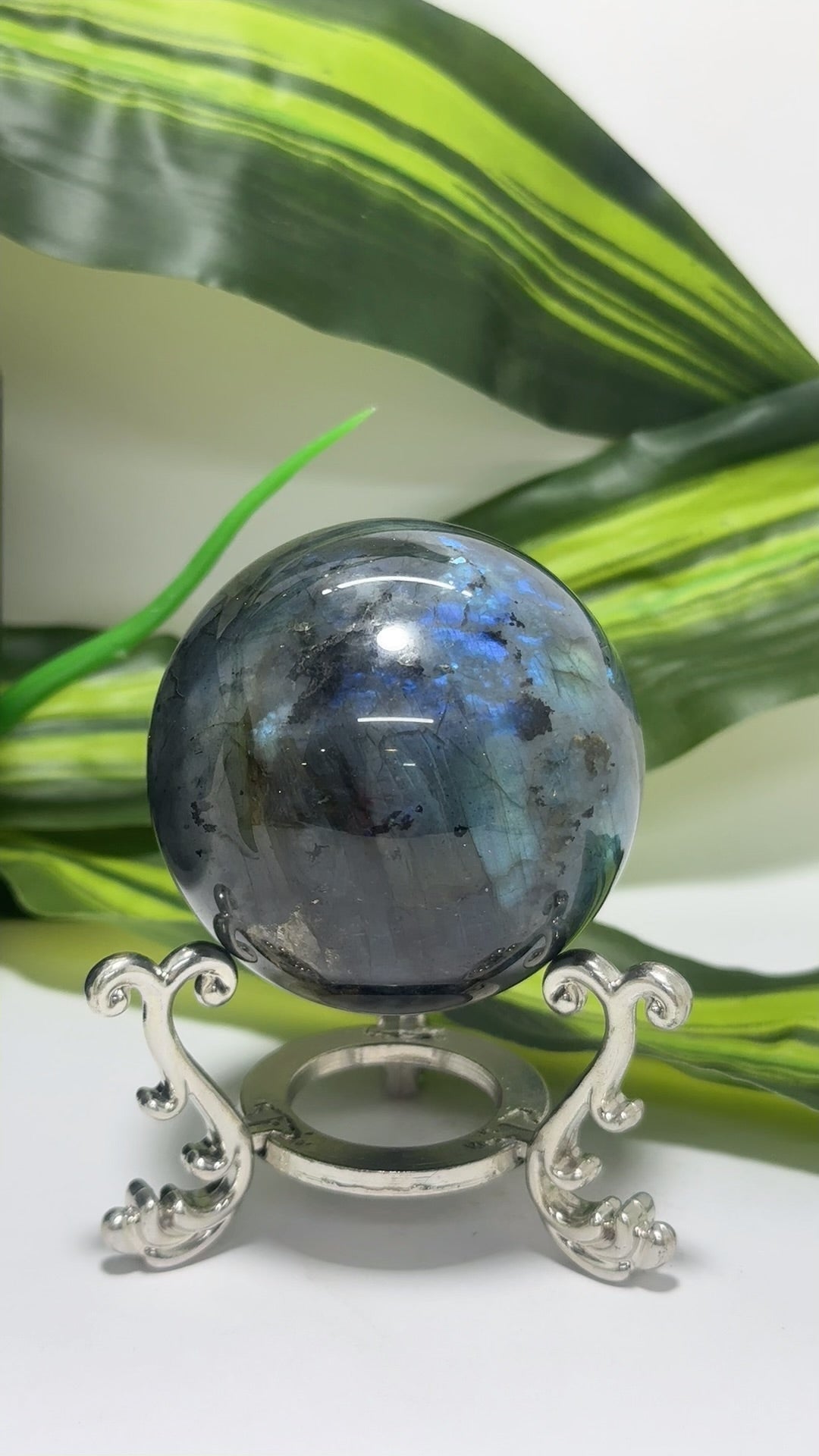 Labradorite Sphere 302g