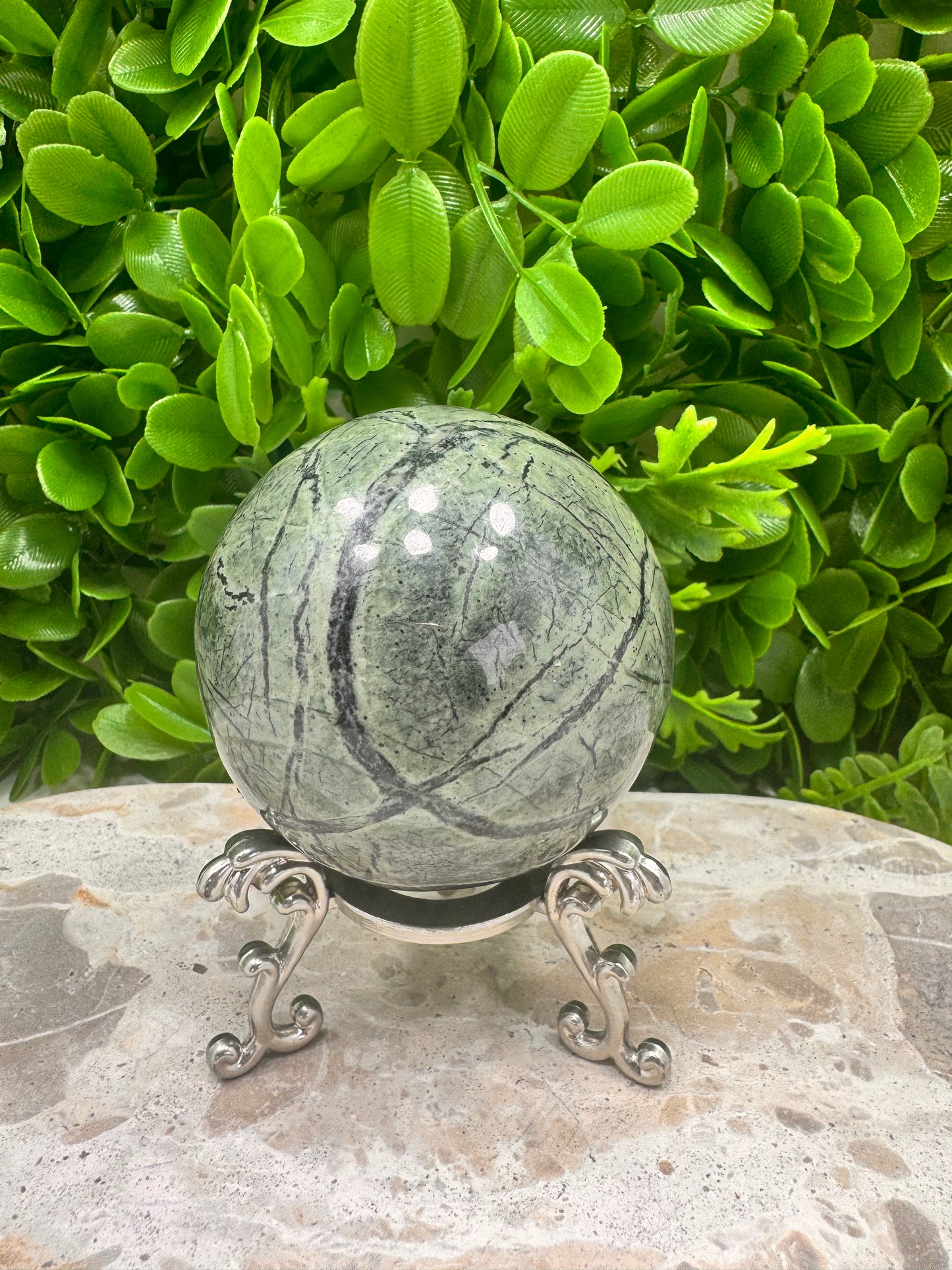 Black Vein Serpentine Sphere 520g