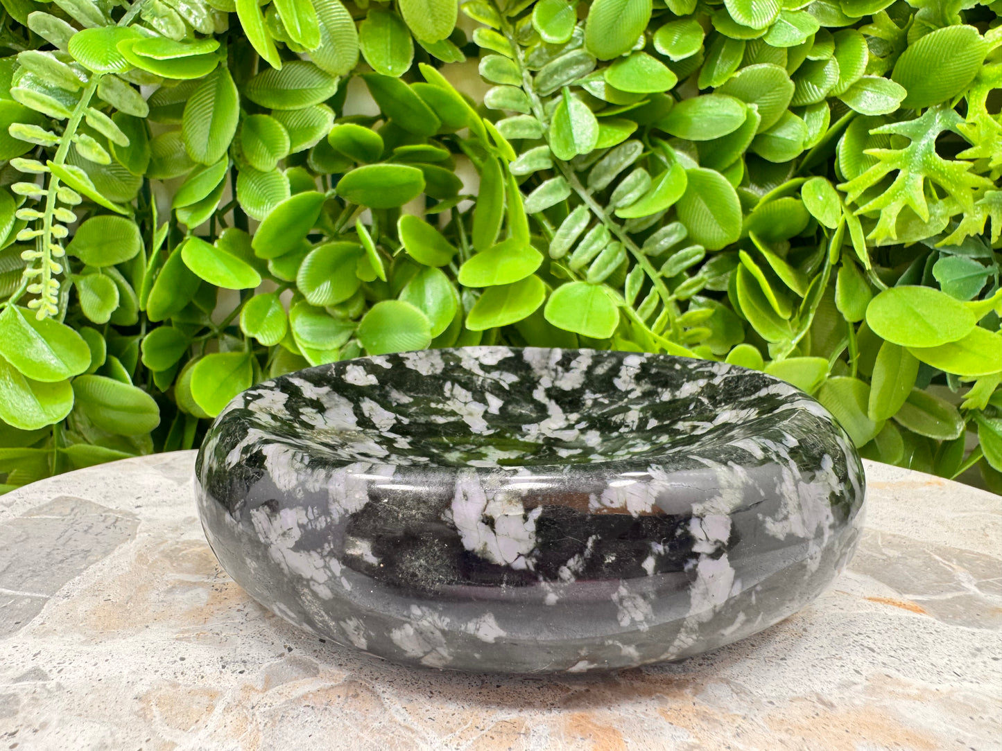 Mystic Merlinite Bowl 716g