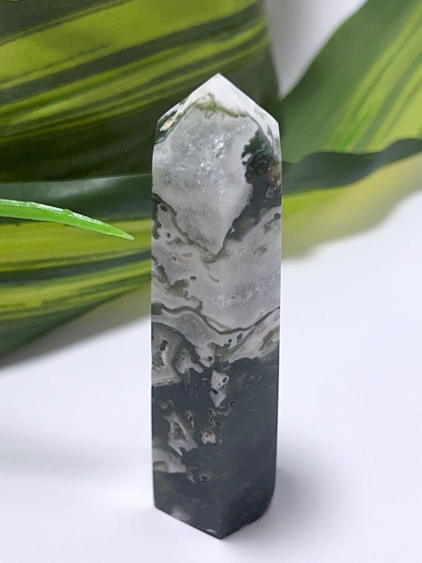Moss Agate Point - 77g