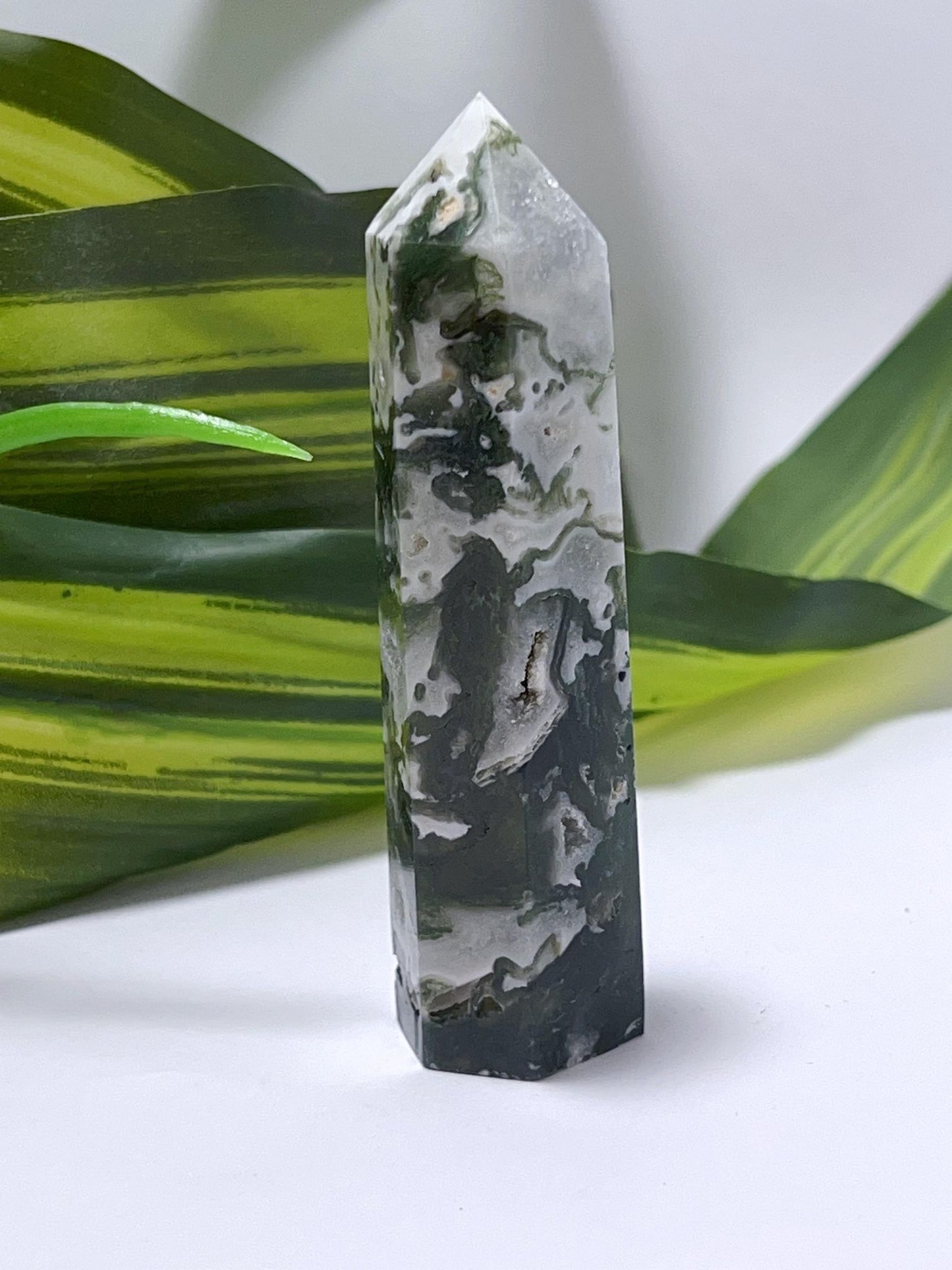 Moss Agate Point - 77g