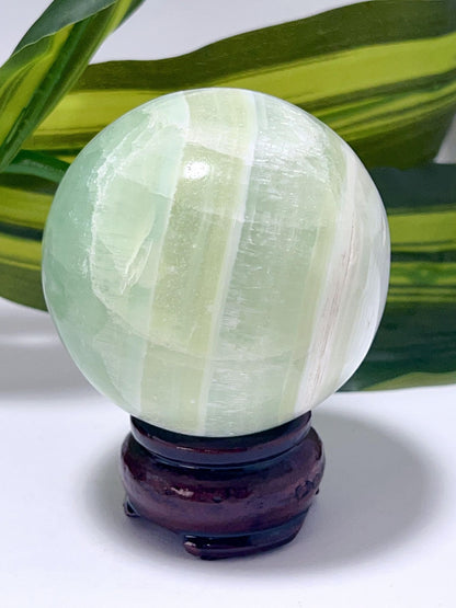 Pistachio Sphere - 427g