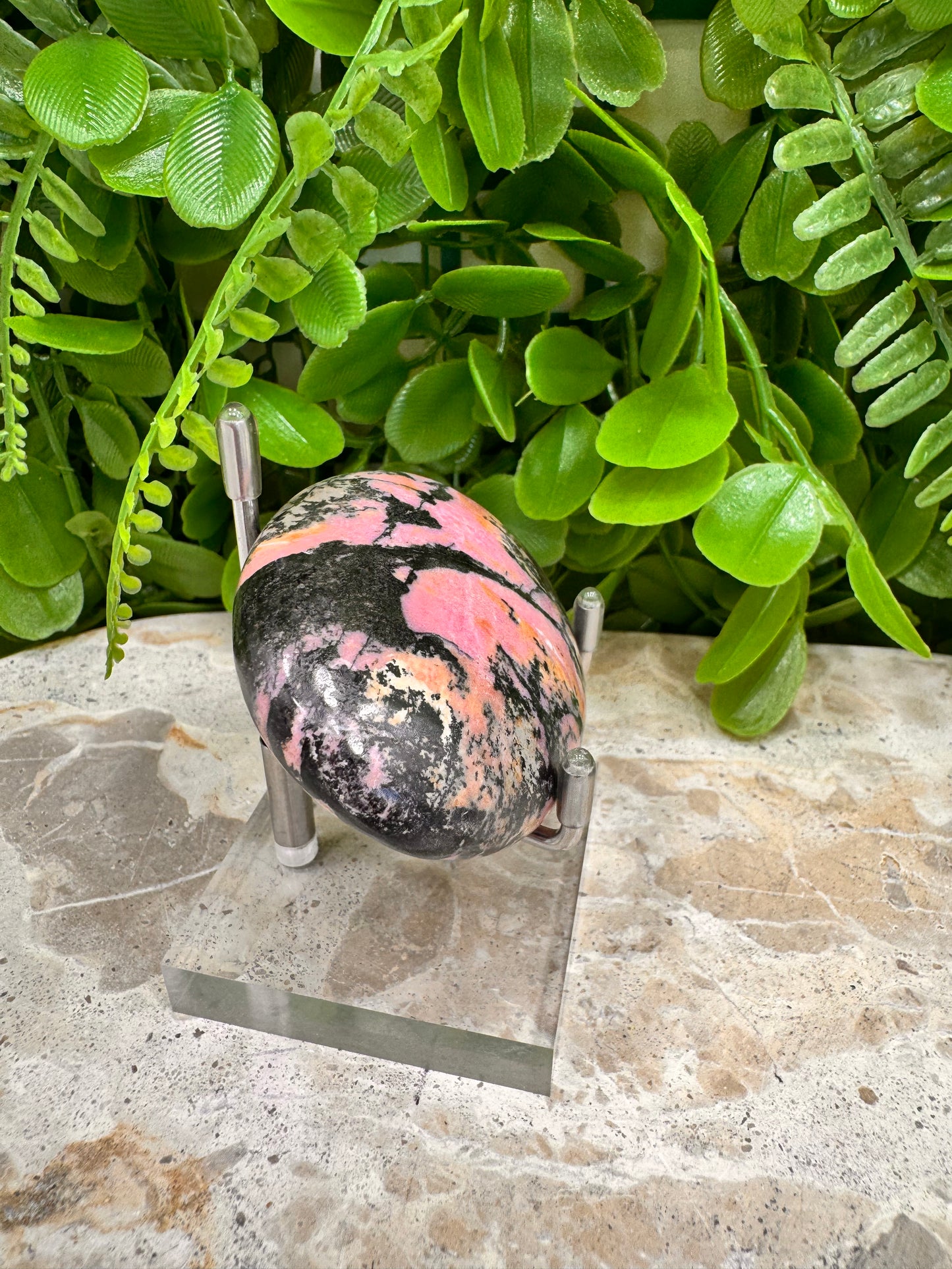 Rhodonite Palm Stone 130g