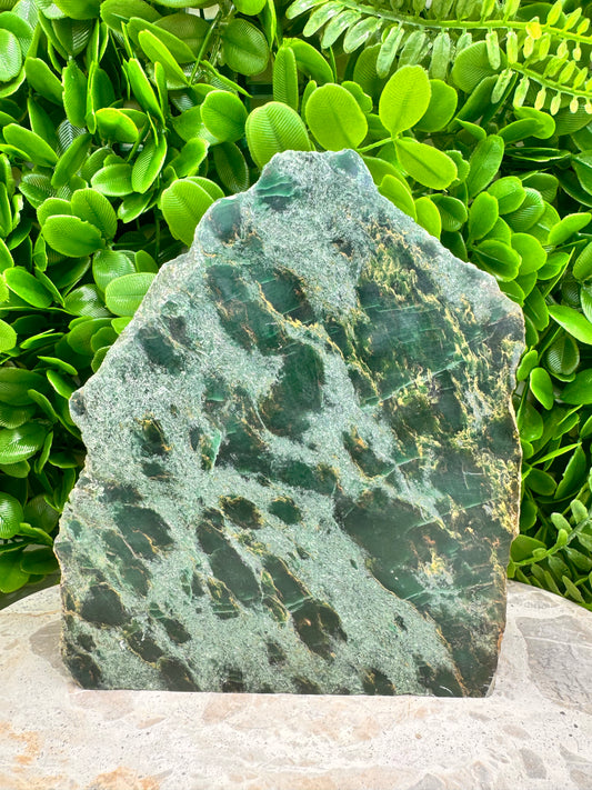 Fuchsite Raw Freeform 1334g