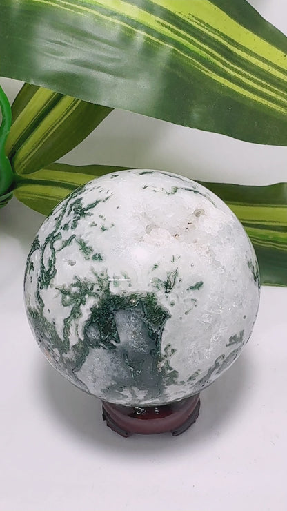 Moss Agate Sphere 660g