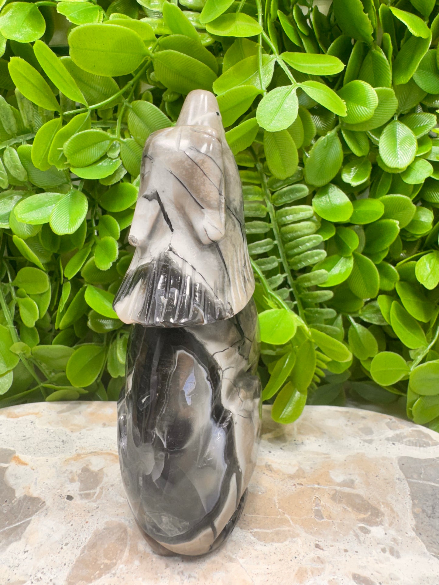 Volcanic Agate Wolf 512g