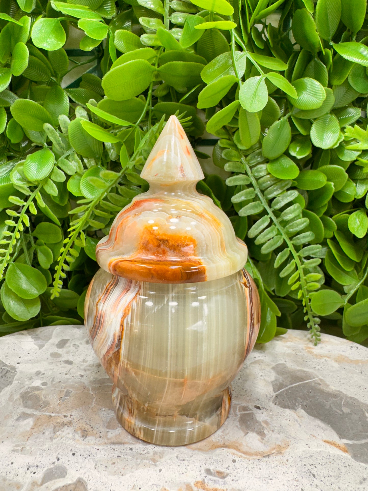 Green Banded Onyx Urn 476g