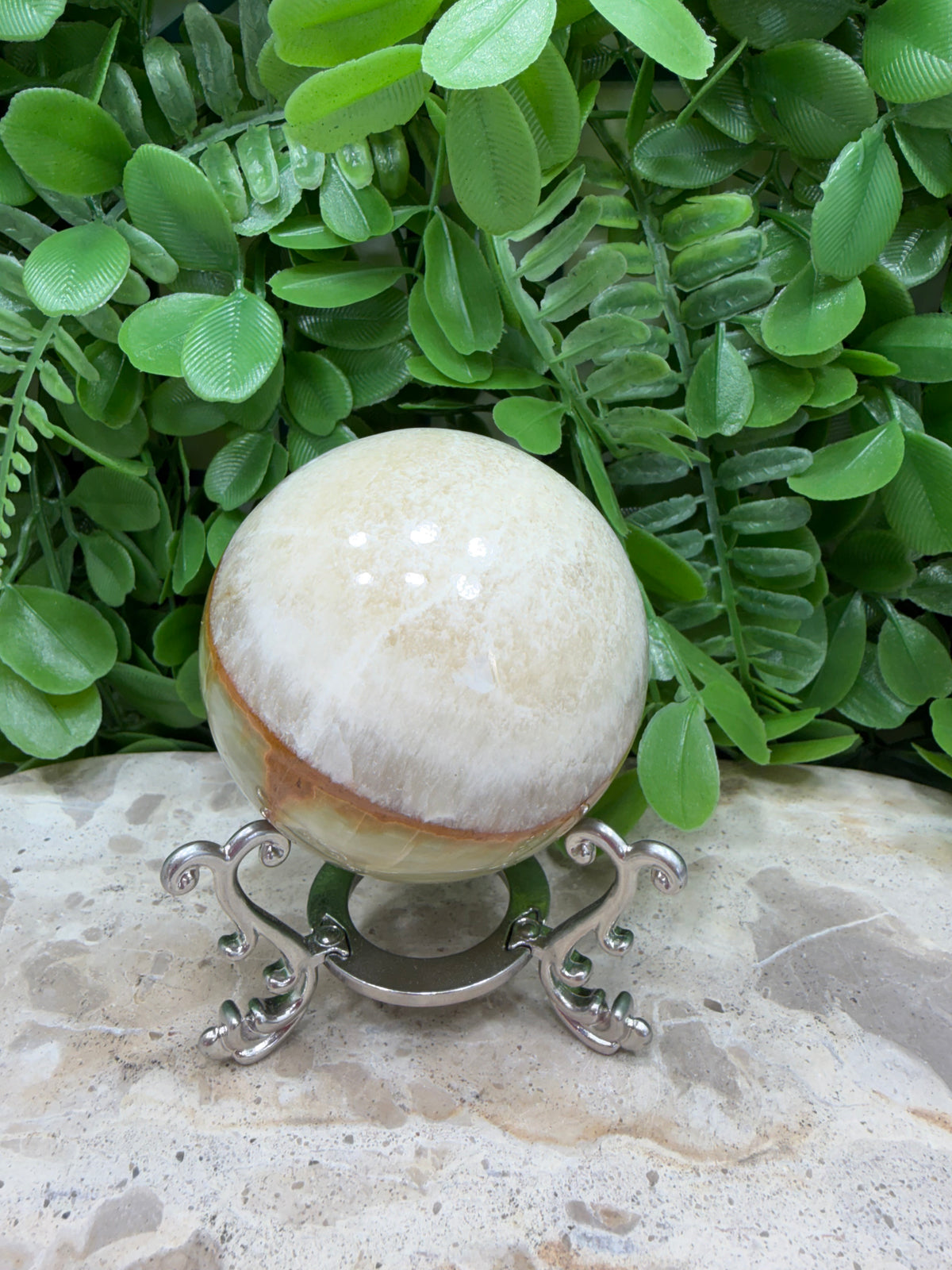Green Onyx with White Calcite Sphere 368g