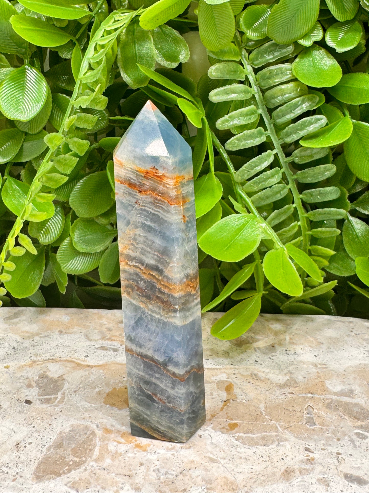 Blue Banded Onyx Point 98g