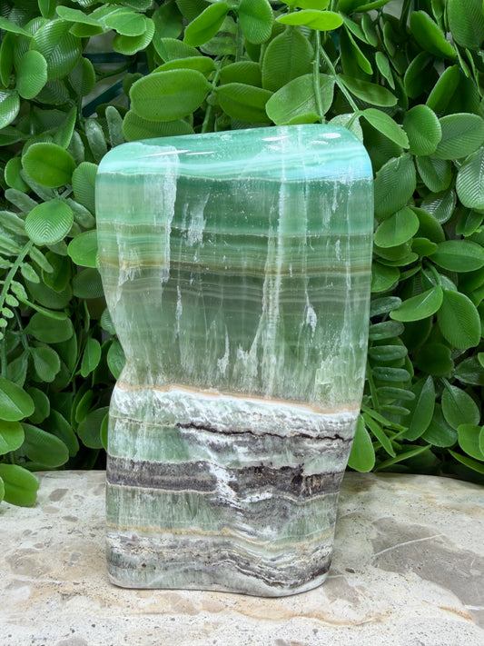 Emerald Kiwi Calcite Freeform 470g
