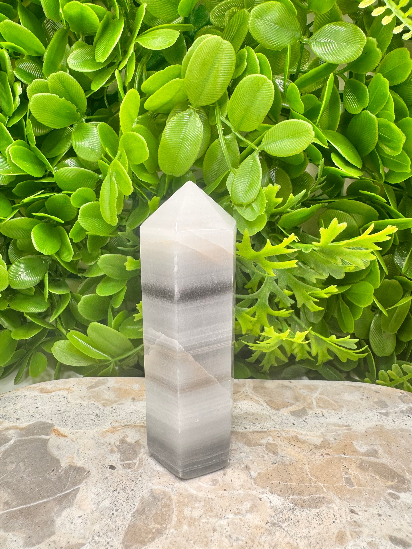 Black & White Onyx Tower 250g