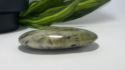 Leafy Serpentine Heart 252g