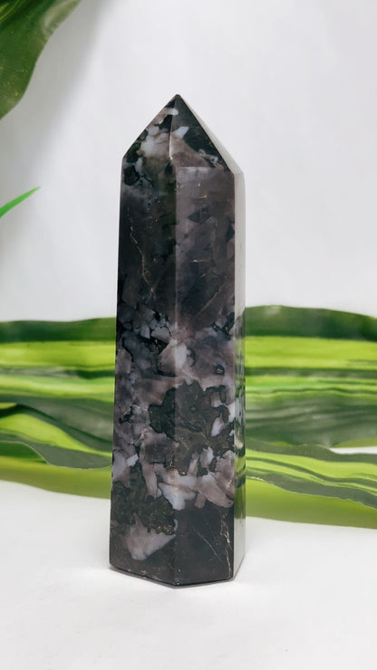Mystic Merlinite Tower 229g