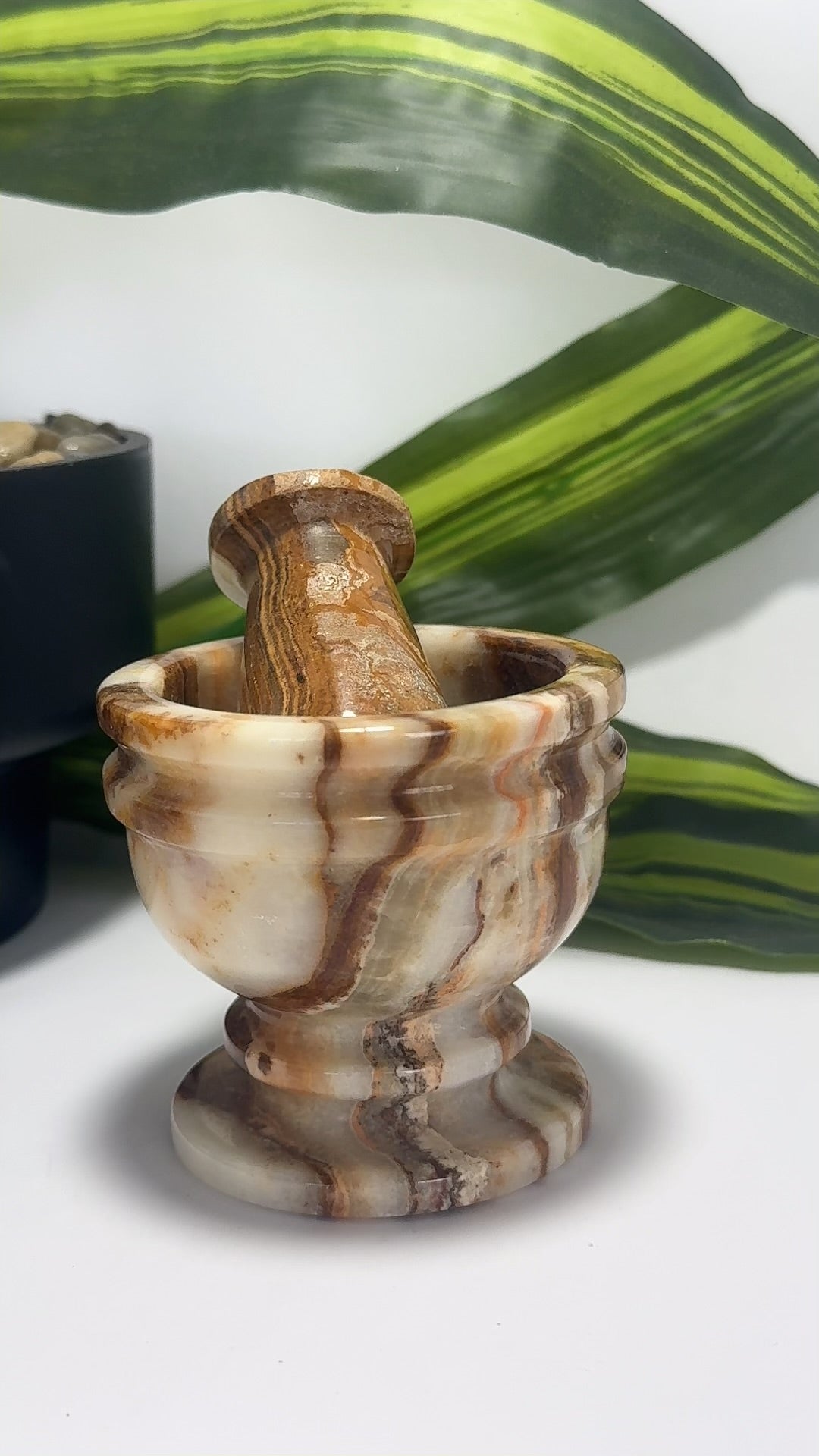 Mortar & Pestle Brown Banded Onyx 461g