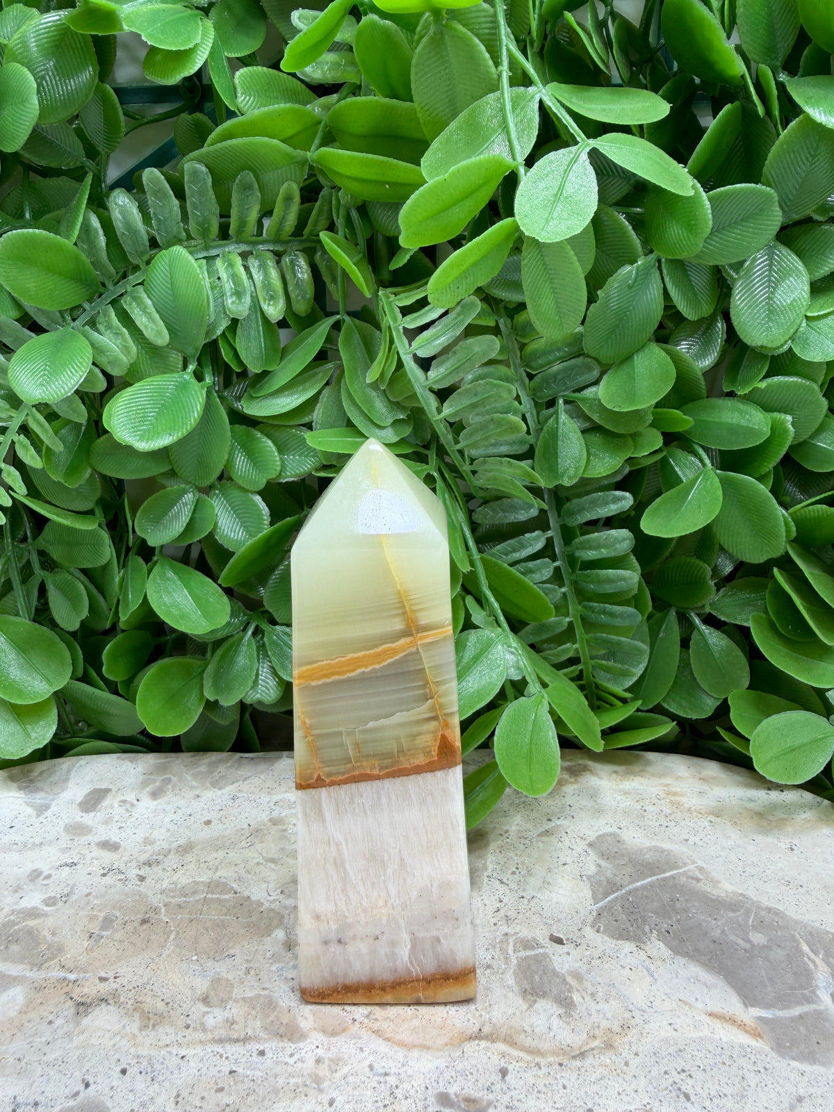 Green Onyx with White Calcite Tower 204g