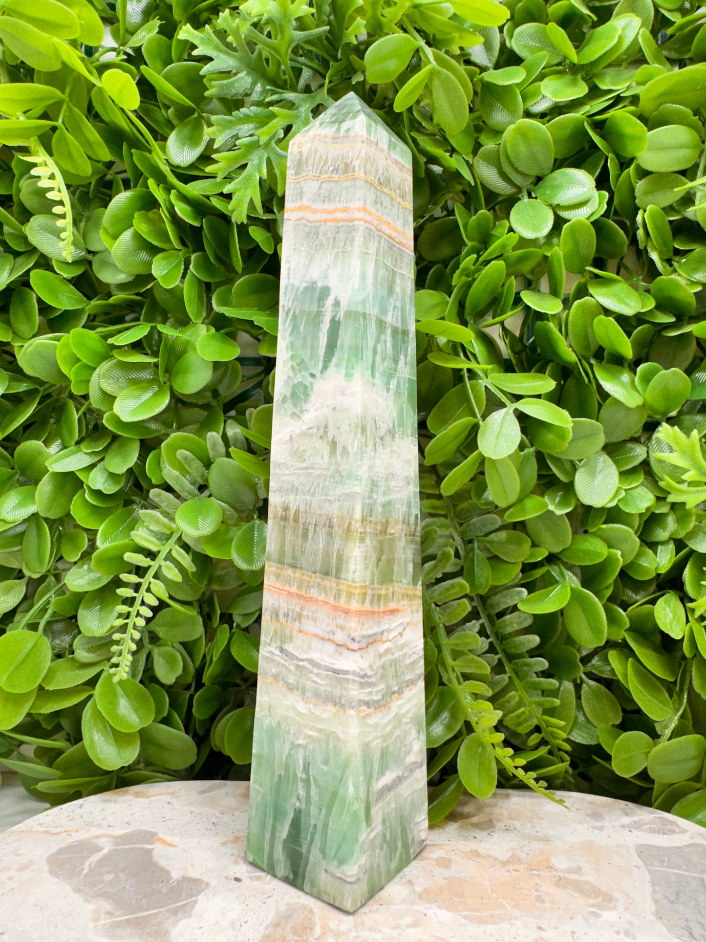 Emerald Kiwi Calcite Tower 960g